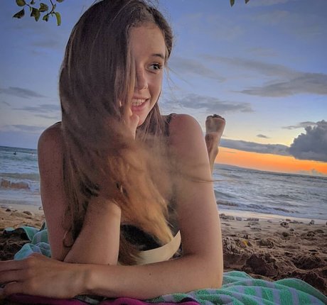 A_Bit_Rebecca photo 1