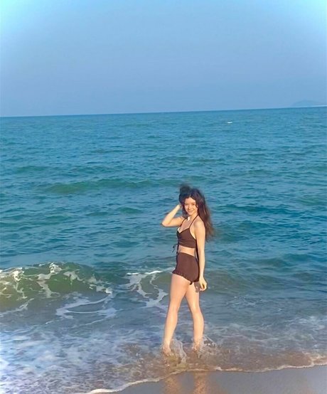 A_Bit_Rebecca photo 21