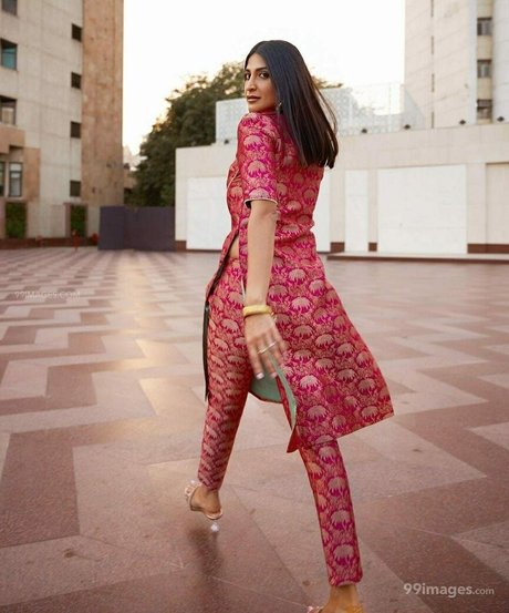 Aahana Kumra photo 21