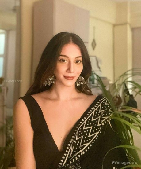 Aahana Kumra photo 93