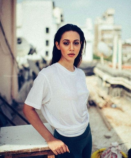 Aahana Kumra photo 96