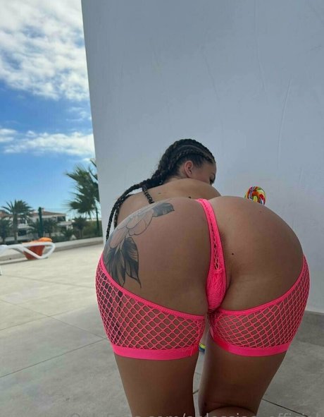 Aalessiaa_official photo 2