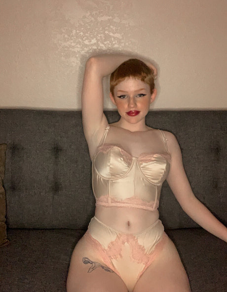Aaliyah May photo 210