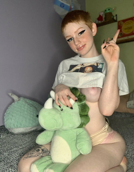 Aaliyah May photo 292