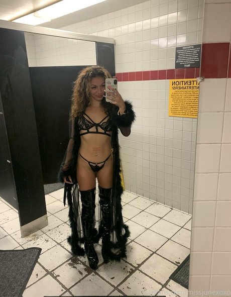 Aaliyahcruz00 photo 64