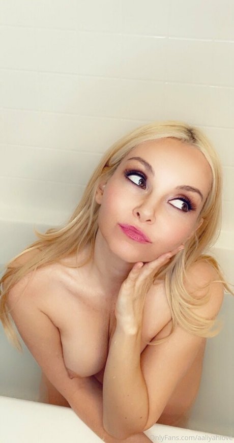 Aaliyahlove photo 70