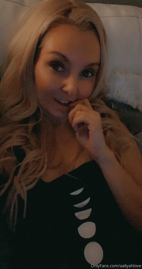Aaliyahlove photo 71