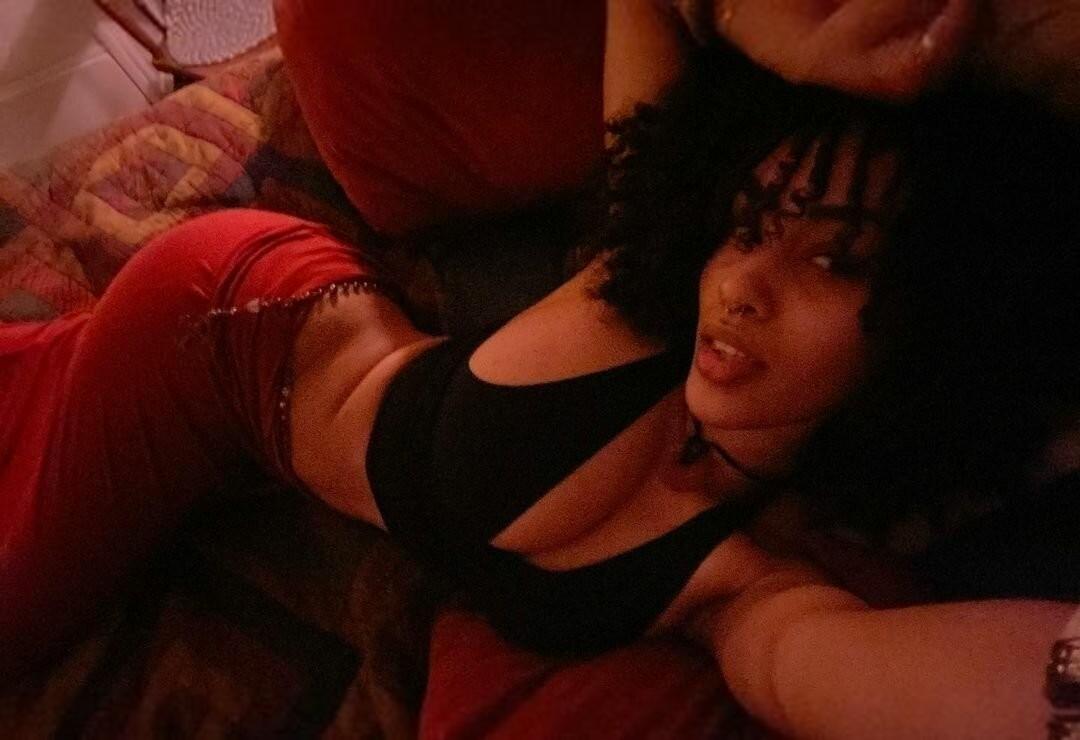 Aaliyeezy