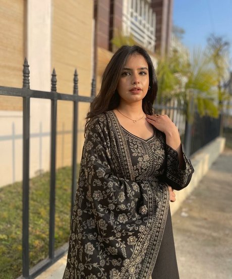 Aarushi Abrol photo 3