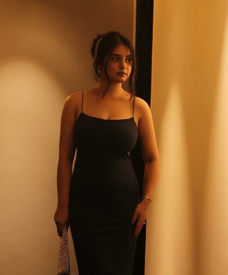 Aarushi Abrol photo 24