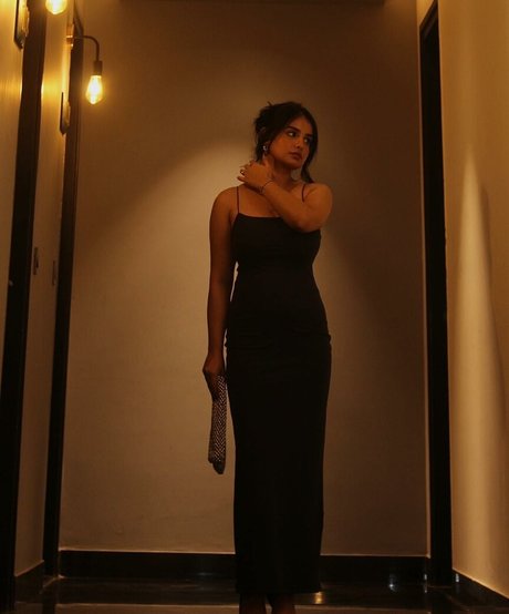 Aarushi Abrol photo 29