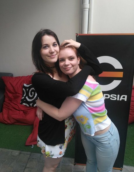 Aayley photo 14