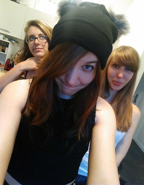 Aayley photo 43