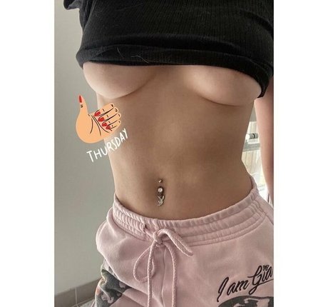 Abbie Davis photo 18