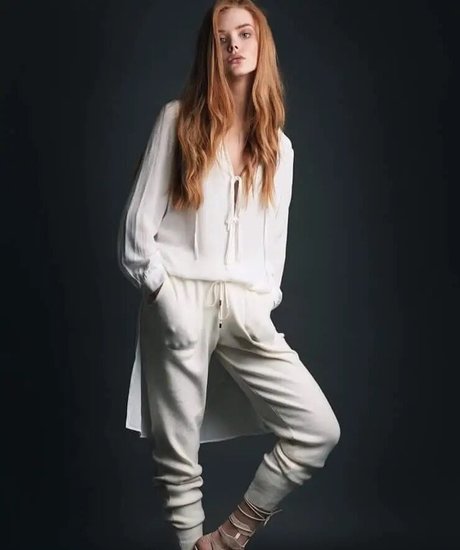Abby Cowen photo 34