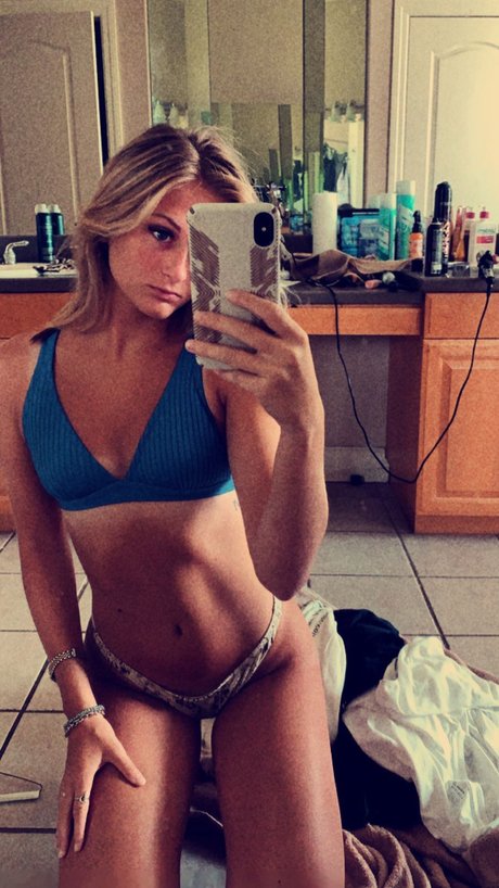 Abby Fairbank photo 43