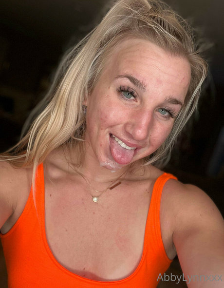 Abby Lynn photo 8