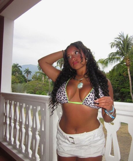 Abbycruceta photo 26