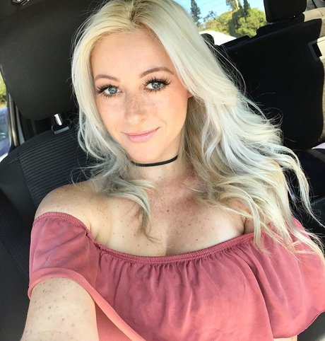 Abbyyyyyx0x0 photo 11