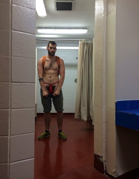 Abeardedboy photo 16