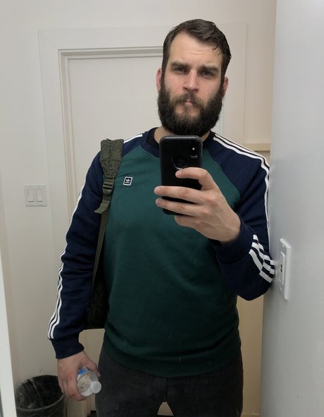 Abeardedboy photo 20