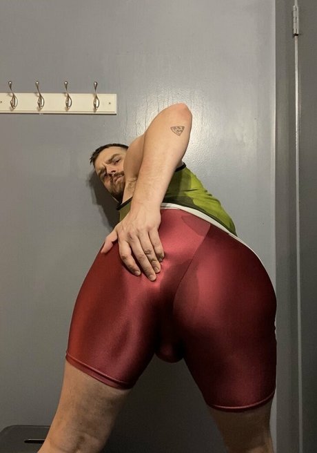 Abeardedboy photo 90
