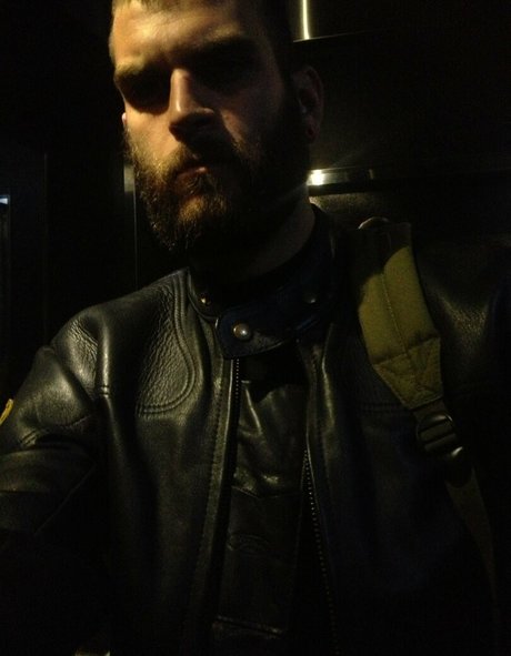 Abeardedboy photo 147