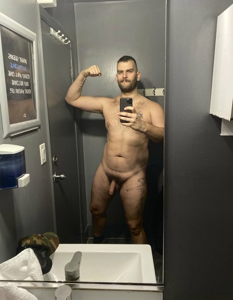 Abeardedboy photo 162