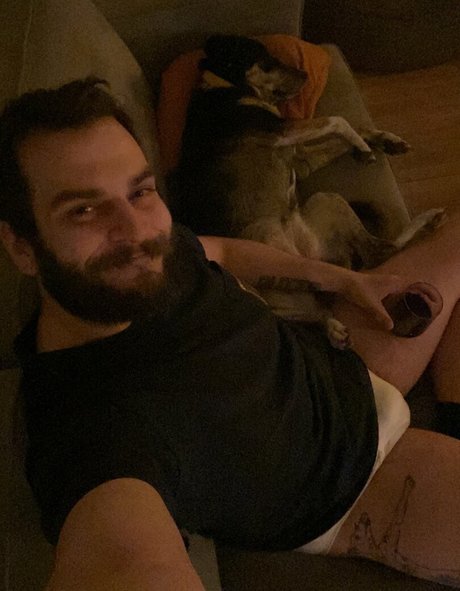 Abeardedboy photo 238