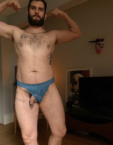 Abeardedboy photo 246