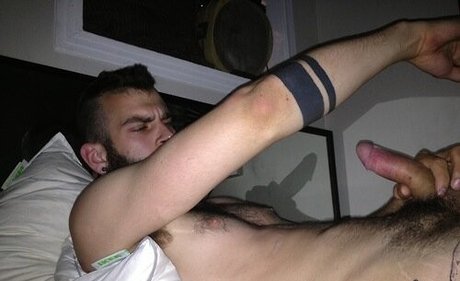 Abeardedboy photo 260