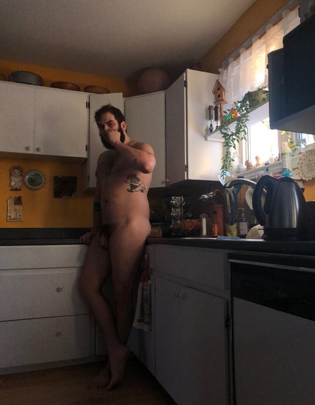 Abeardedboy photo 300
