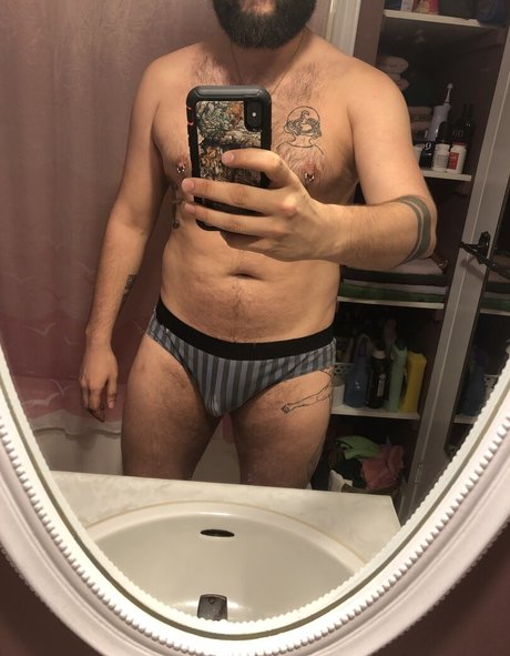 Abeardedboy photo 310