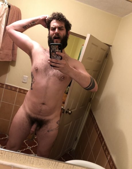 Abeardedboy photo 327