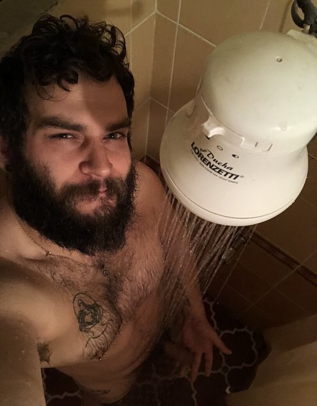 Abeardedboy photo 328