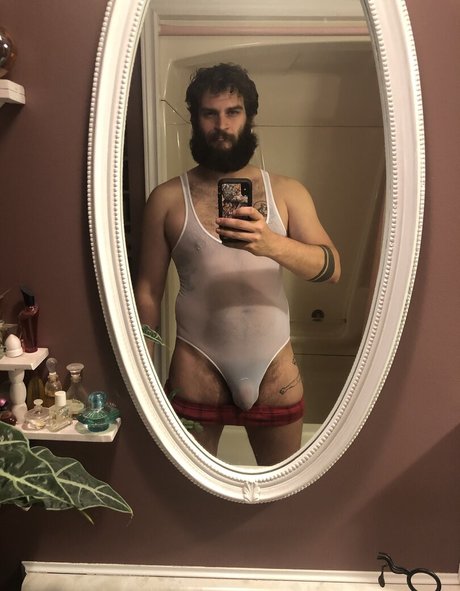 Abeardedboy photo 345