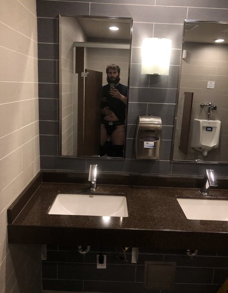 Abeardedboy photo 349