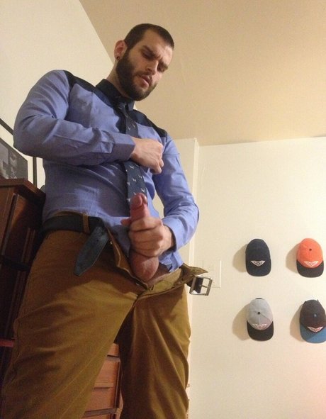 Abeardedboy photo 371