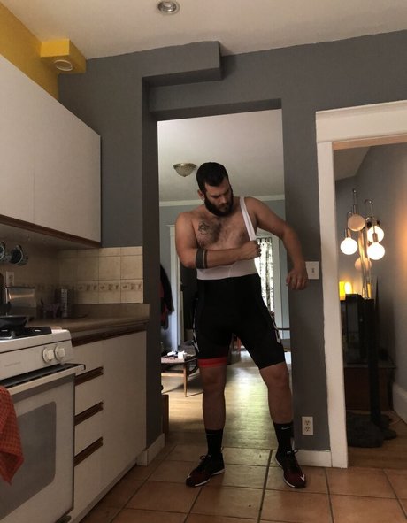 Abeardedboy photo 420
