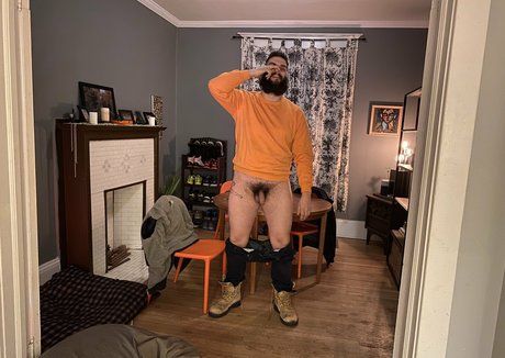 Abeardedboy photo 423