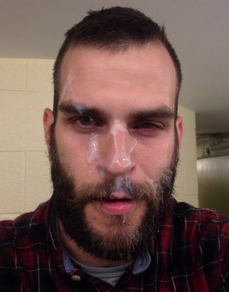 Abeardedboy photo 426
