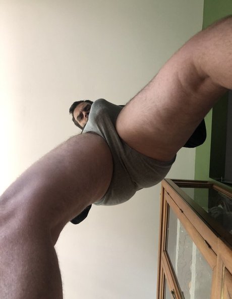Abeardedboy photo 429
