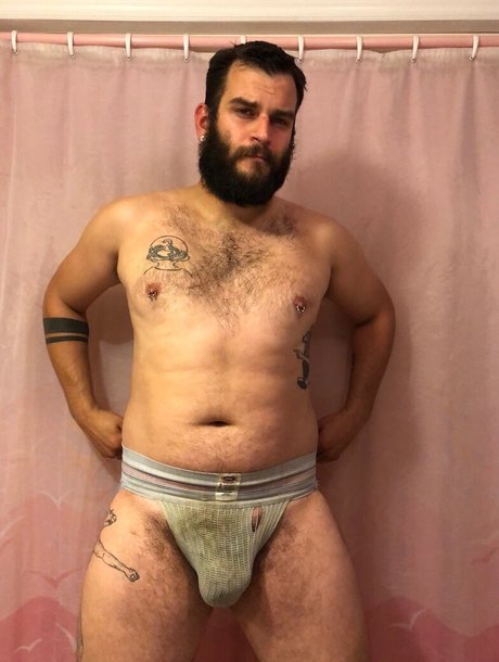 Abeardedboy photo 436