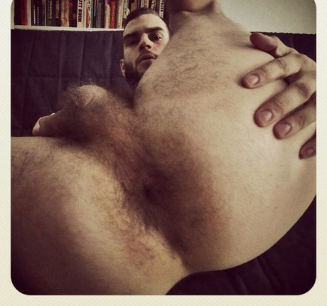 Abeardedboy photo 450