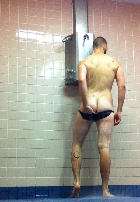 Abeardedboy photo 470