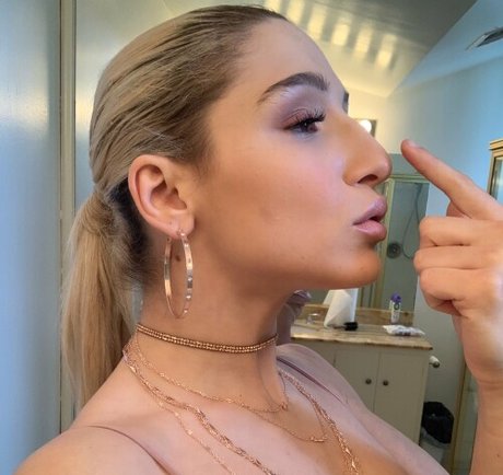Abella Danger photo 713