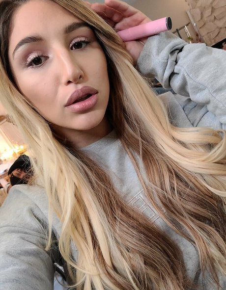 Abella Danger photo 735