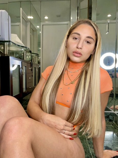 Abella Danger photo 1105