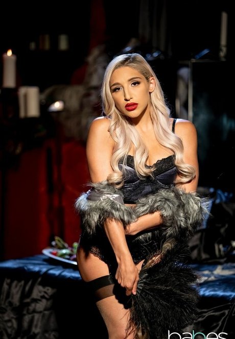 Abella Danger photo 1604