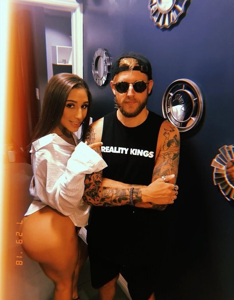 Abella Danger photo 1744